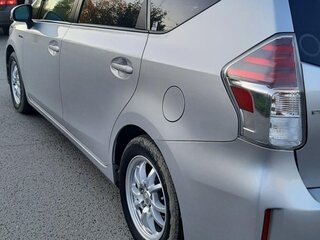 2016 Toyota Prius Alpha I (ZVW40/41) Рестайлинг, серый, 1600000 рублей, вид 4