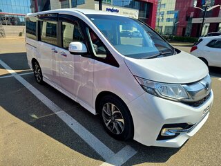 2015 Honda Stepwgn Spada V, белый, 1590000 рублей, вид 2