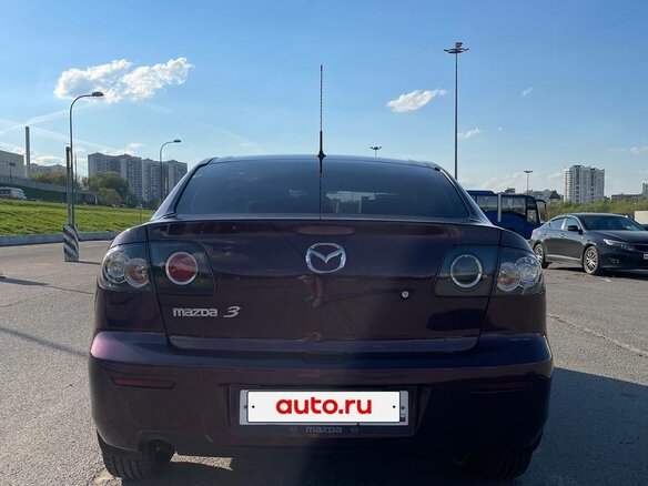 2006 Mazda 3 I (BK), пурпурный - вид 4