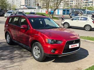 2011 Mitsubishi Outlander II Рестайлинг, красный, 950000 рублей, вид 2