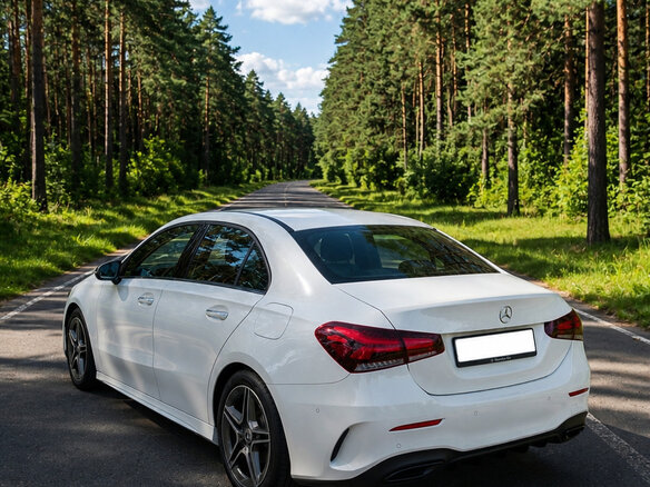 2019 Mercedes-Benz A-Класс 200 IV (W177), белый, 1803426 рублей - вид 1