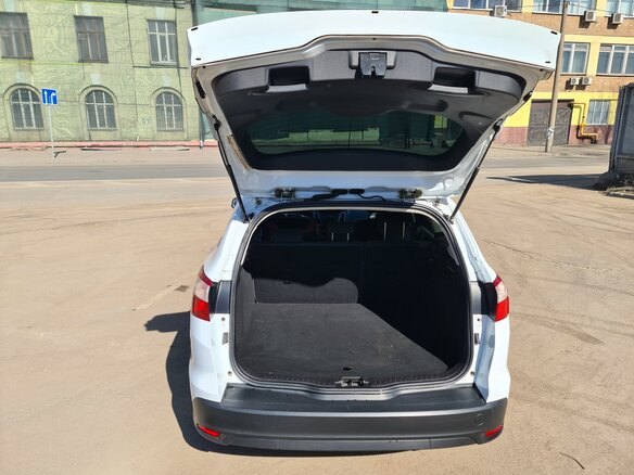 2014 Ford Focus III, белый, 699000 рублей - вид 7