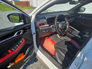2024 Geely Coolray I Рестайлинг, белый, 1950000 рублей, вид 4