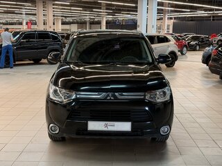 2013 Mitsubishi Outlander III, чёрный, 1129000 рублей, вид 2