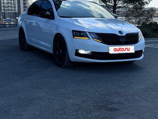 2019 Skoda Octavia III (A7) Рестайлинг, белый, 2070000 рублей, вид 1