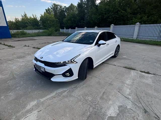2021 Kia K5 III, жёлтый, 1699000 рублей, вид 2