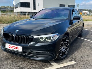 2019 BMW 5 серии 520i VII (G30/G31/G38), чёрный, 3070000 рублей, вид 2