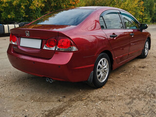 2009 Honda Civic VIII Рестайлинг, красный, 658000 рублей, вид 5