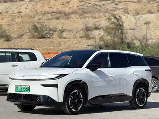 2026 Toyota bZ3X 50 kWh, белый, 2382099 рублей, вид 1
