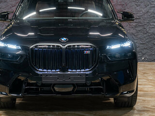 2026 BMW X7 M60i I (G07) Рестайлинг, чёрный, 22290000 рублей, вид 4