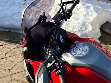 2021 BMW F 900 XR, красный, 1200000 рублей, вид 4
