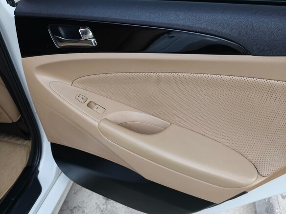 2011 Hyundai Sonata VI (YF), белый, 1320000 рублей - вид 13