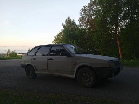 2004 Lada (ВАЗ) 2109 21093i, серый
