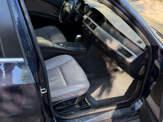 2004 BMW 5 серии 530i V (E60/E61), синий, 700000 рублей, вид 4