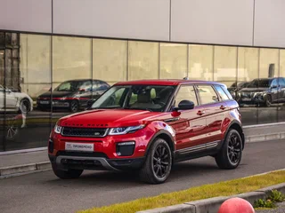 2018 Land Rover Range Rover Evoque I Рестайлинг, красный, 2650000 рублей, вид 3
