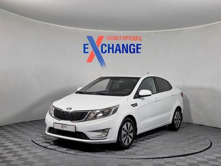 2013 Kia Rio 5-speed III, белый, 622000 рублей, вид 1