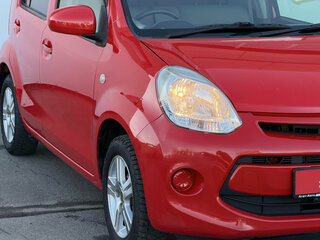 2015 Toyota Passo II (C30), красный, 680000 рублей, вид 3