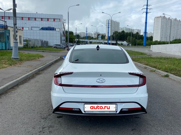2021 Hyundai Sonata VIII (DN8), белый, 1850000 рублей - вид 4