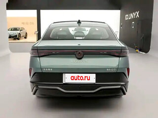 2026 Volkswagen ID.Unyx 07, зелёный, 3950206 рублей, вид 5