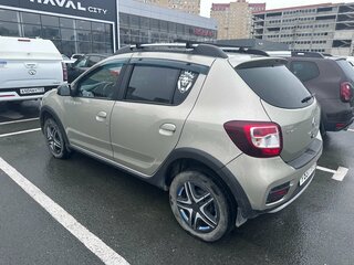 2018 Renault Sandero Stepway II, бежевый, 850000 рублей, вид 4