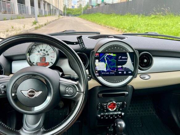 2011 Mini Hatch Cooper II (R56) Рестайлинг, красный - вид 11