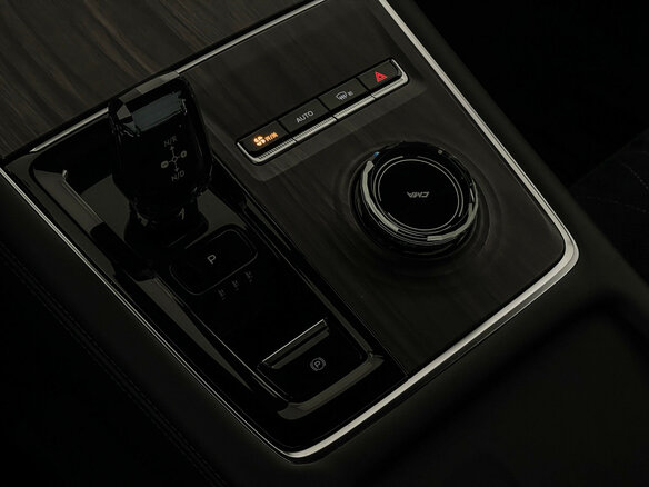 2025 Geely Monjaro I Рестайлинг, чёрный, 4029000 рублей - вид 14