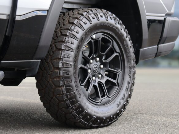 2026 Ram 1500 Quad Cab V Рестайлинг, серый, 10190000 рублей - вид 12