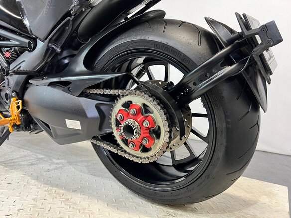 2011 Ducati Diavel Carbon, чёрный, 670000 рублей - вид 21