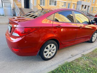 2011 Hyundai Solaris I, красный, 640000 рублей, вид 4