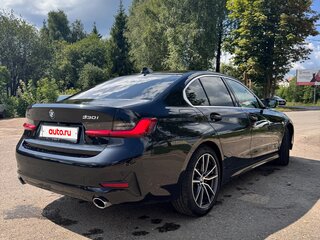 2019 BMW 3 серии 330i xDrive VII (G2x), чёрный, 3000000 рублей, вид 3