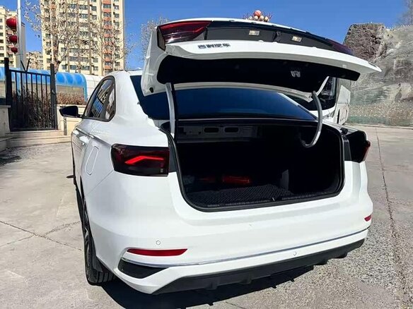 2023 Geely Emgrand II, белый, 1070000 рублей - вид 11