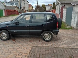 2008 Chevrolet Niva I, чёрный, 350000 рублей, вид 2