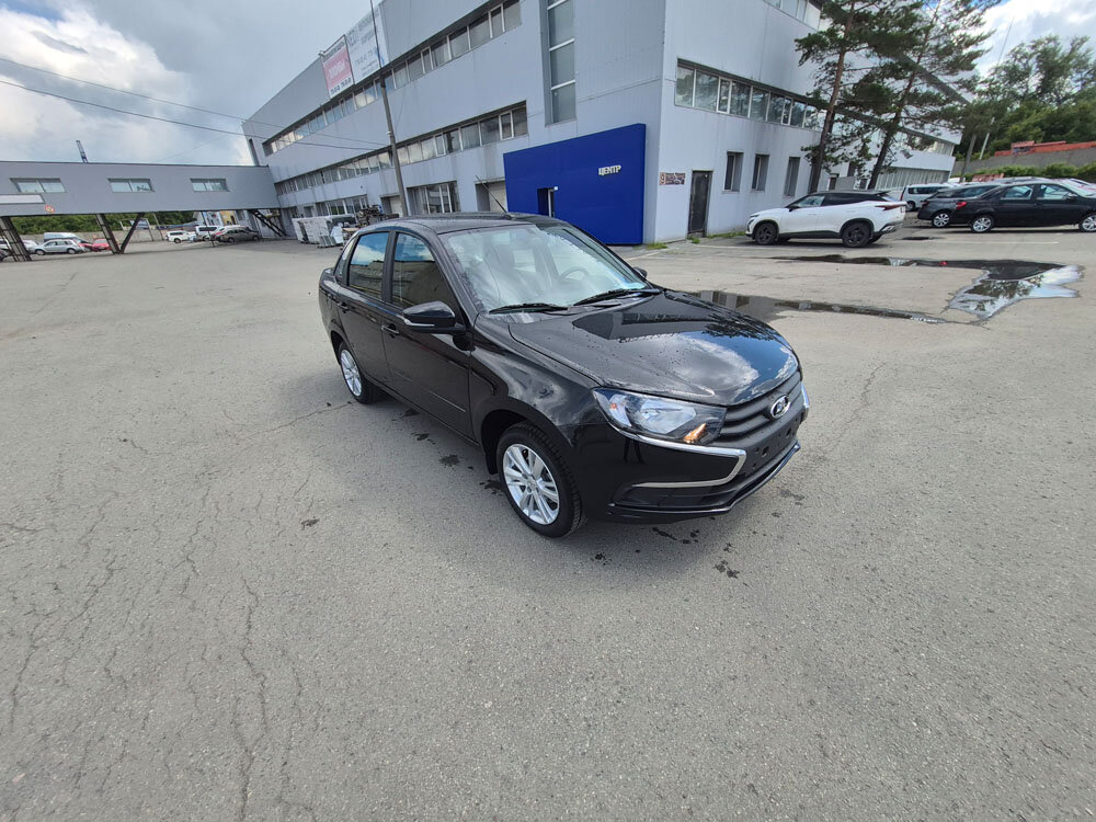 Открыть фотографии: Lada (ВАЗ) Granta I Рестайлинг