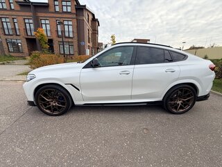 2021 BMW X6 40i III (G06), белый, 8300000 рублей, вид 4