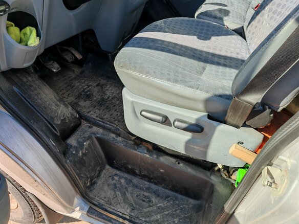 2007 Ford Transit, серебристый, 1500000 рублей - вид 10