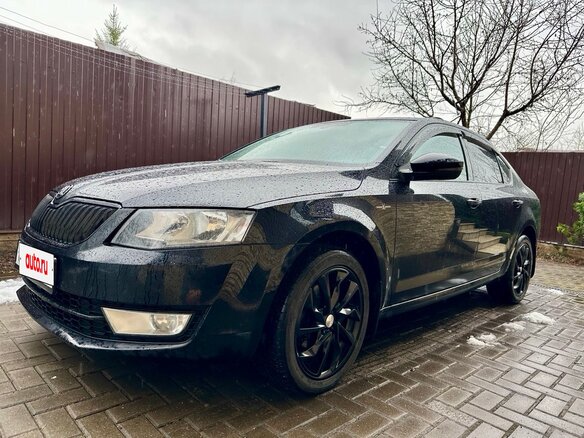 2016 Skoda Octavia III (A7), чёрный, 1500000 рублей