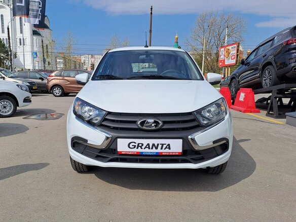 2026 Lada (ВАЗ) Granta I Рестайлинг, белый - вид 8