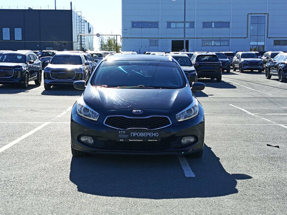 2013 Kia Ceed II, чёрный - вид 1