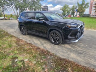 2023 Toyota Grand Highlander, чёрный, 5900000 рублей, вид 3