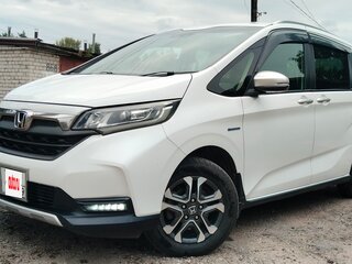 2019 Honda Freed II Рестайлинг, белый, 1480000 рублей, вид 3