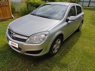 2011 Opel Astra H Рестайлинг, серебристый, 600000 рублей, вид 1