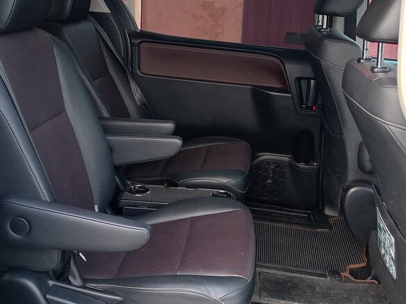 2015 Toyota Esquire I, белый, 1850000 рублей - вид 13