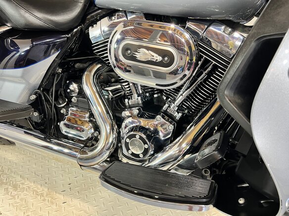 2015 Harley-Davidson Electra Glide, серебристый, 899000 рублей - вид 10