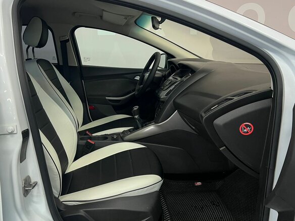 2011 Ford Focus III, белый, 650000 рублей - вид 17