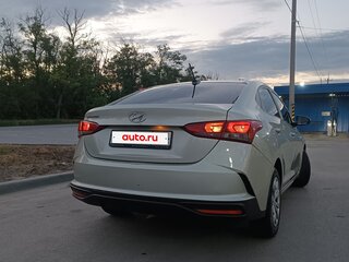 2020 Hyundai Solaris II Рестайлинг, серый, 1550000 рублей, вид 3