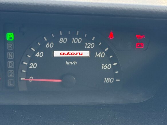 2002 Toyota Noah I (R60), коричневый, 750000 рублей - вид 7