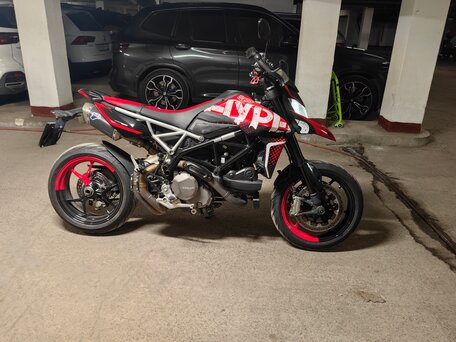 2020 Ducati Hypermotard, красный, 1250000 рублей, вид 1