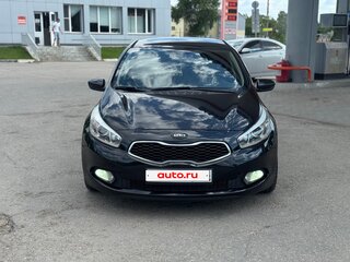 2013 Kia Ceed II, чёрный, 900000 рублей, вид 3