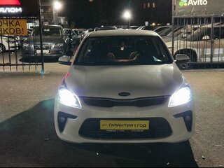 2018 Kia Rio IV, белый, 899000 рублей, вид 3