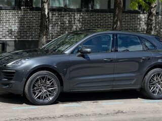 2018 Porsche Macan I, серый, 3680000 рублей, вид 3